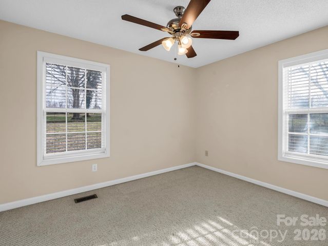 5573 Lennox Drive, Kings Mountain, NC 28086