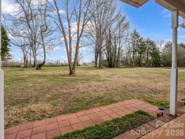 5573 Lennox Drive, Kings Mountain, NC 28086