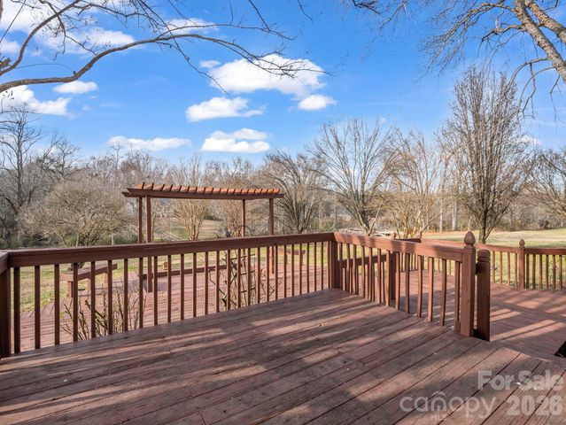 5573 Lennox Drive, Kings Mountain, NC 28086
