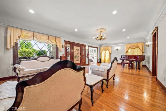 2728 E 1st, Long Beach, CA 90803