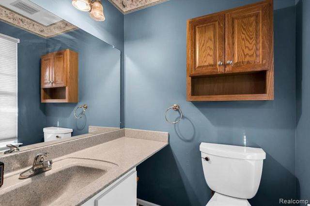 3947 Hunters Circle, Canton, MI 48188