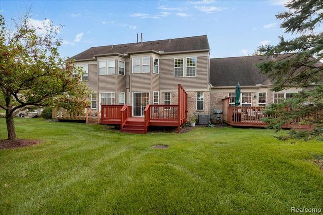 3947 Hunters Circle, Canton, MI 48188