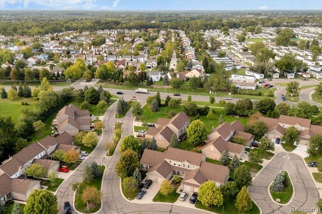 3947 Hunters Circle, Canton, MI 48188