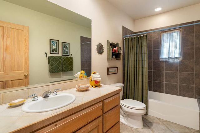 5 Calle Belicia, Santa Fe, NM 87508