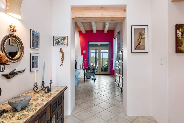 5 Calle Belicia, Santa Fe, NM 87508