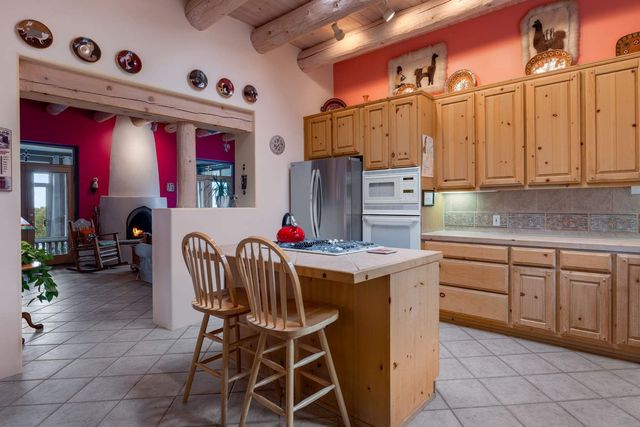 5 Calle Belicia, Santa Fe, NM 87508