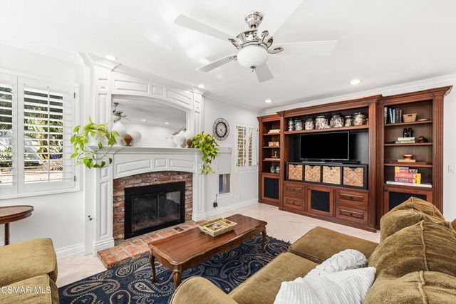 762 Grable Place, Newbury Park, CA 91320