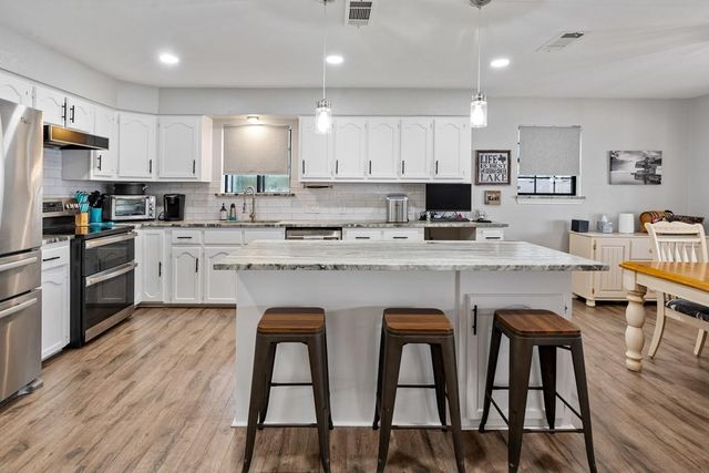 11186 Lakeside Lane, Mabank, TX 75156