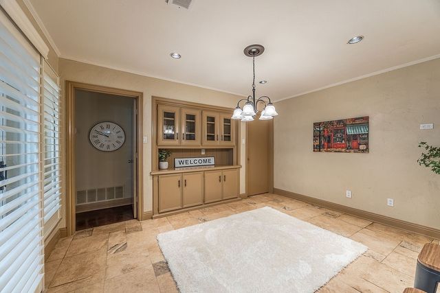 2627 Lakehill Lane, Carrollton, TX 75006