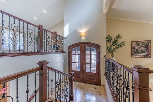 2627 Lakehill Lane, Carrollton, TX 75006