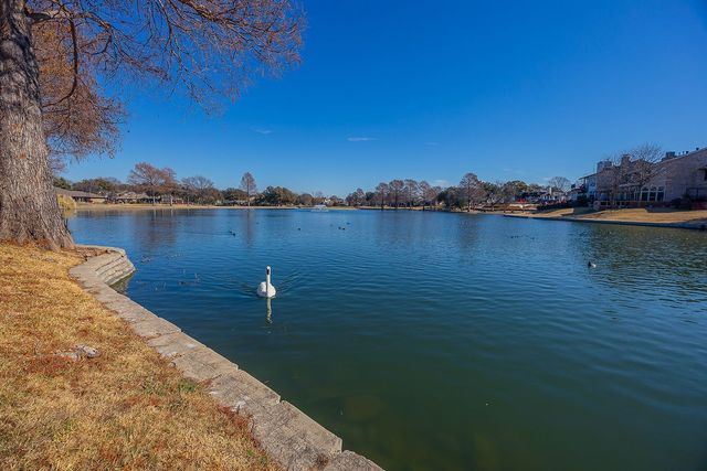 2627 Lakehill Lane, Carrollton, TX 75006