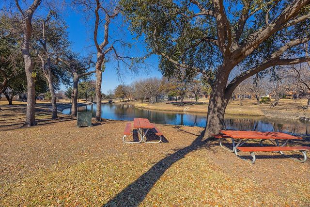 2627 Lakehill Lane, Carrollton, TX 75006