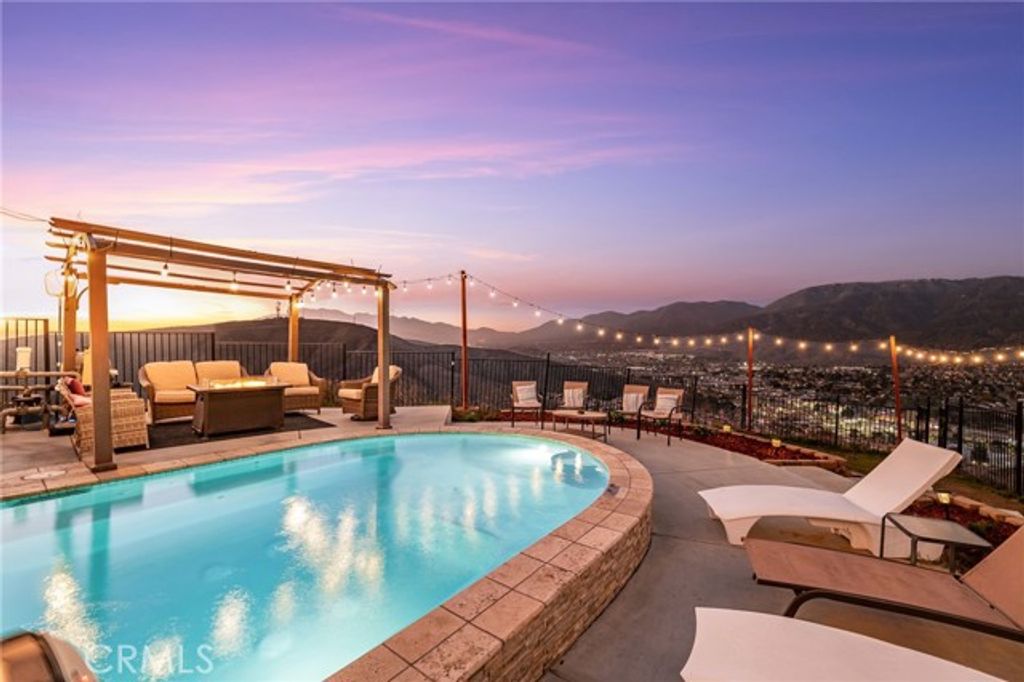 3550 Ridge Line, San Bernardino, CA 92407