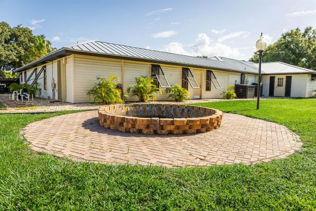3504 FONTANEDA Avenue, Fort Pierce, FL 34947