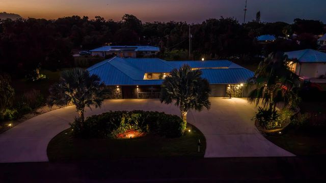 3504 FONTANEDA Avenue, Fort Pierce, FL 34947