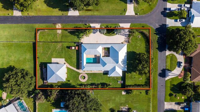 3504 FONTANEDA Avenue, Fort Pierce, FL 34947