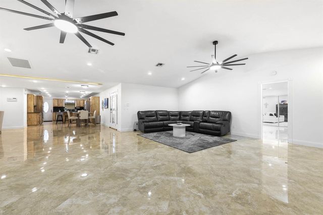 3504 FONTANEDA Avenue, Fort Pierce, FL 34947