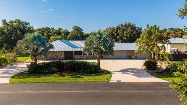 3504 FONTANEDA Avenue, Fort Pierce, FL 34947