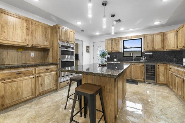 3504 FONTANEDA Avenue, Fort Pierce, FL 34947