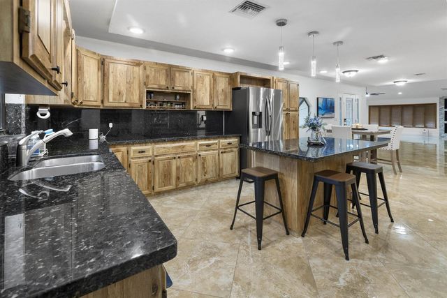3504 FONTANEDA Avenue, Fort Pierce, FL 34947