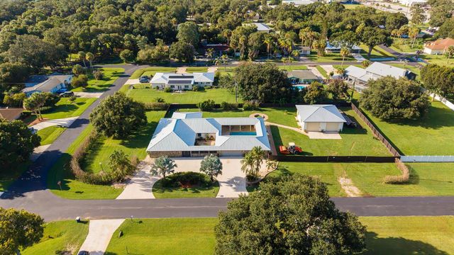 3504 FONTANEDA Avenue, Fort Pierce, FL 34947