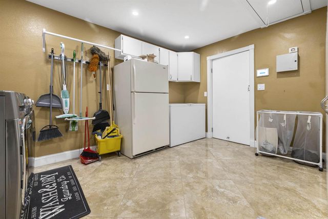 3504 FONTANEDA Avenue, Fort Pierce, FL 34947