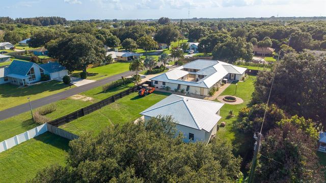 3504 FONTANEDA Avenue, Fort Pierce, FL 34947