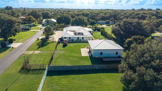 3504 FONTANEDA Avenue, Fort Pierce, FL 34947