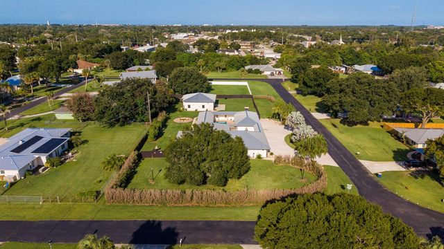 3504 FONTANEDA Avenue, Fort Pierce, FL 34947