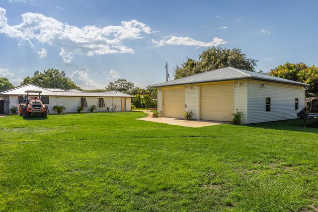3504 FONTANEDA Avenue, Fort Pierce, FL 34947