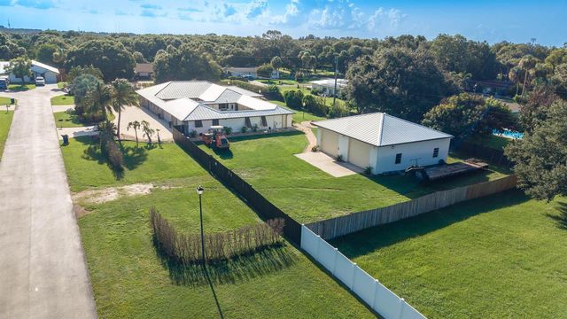 3504 FONTANEDA Avenue, Fort Pierce, FL 34947