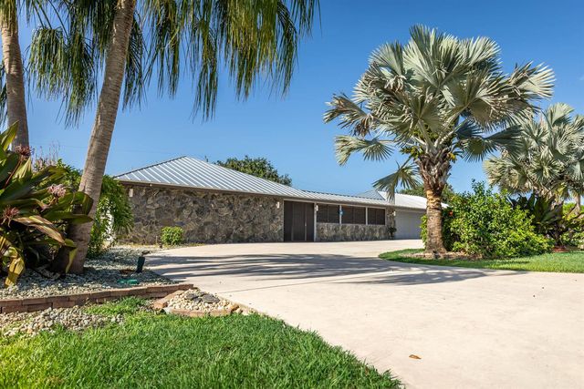 3504 FONTANEDA Avenue, Fort Pierce, FL 34947