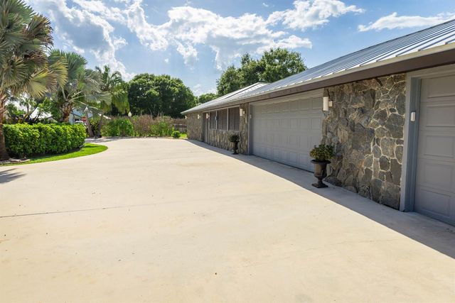 3504 FONTANEDA Avenue, Fort Pierce, FL 34947