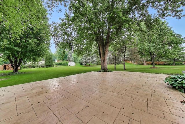 251 Perth Road, Cary, IL 60013