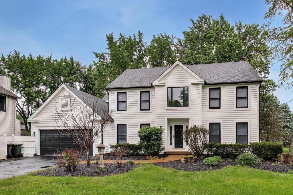 251 Perth Road, Cary, IL 60013