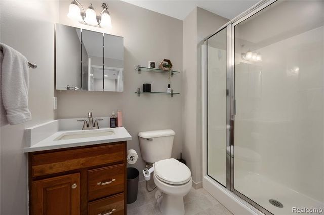 6600 Trillium Village Lane 7, Clarkston, MI 48346