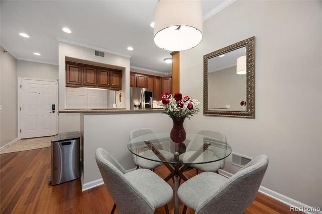 6600 Trillium Village Lane 7, Clarkston, MI 48346