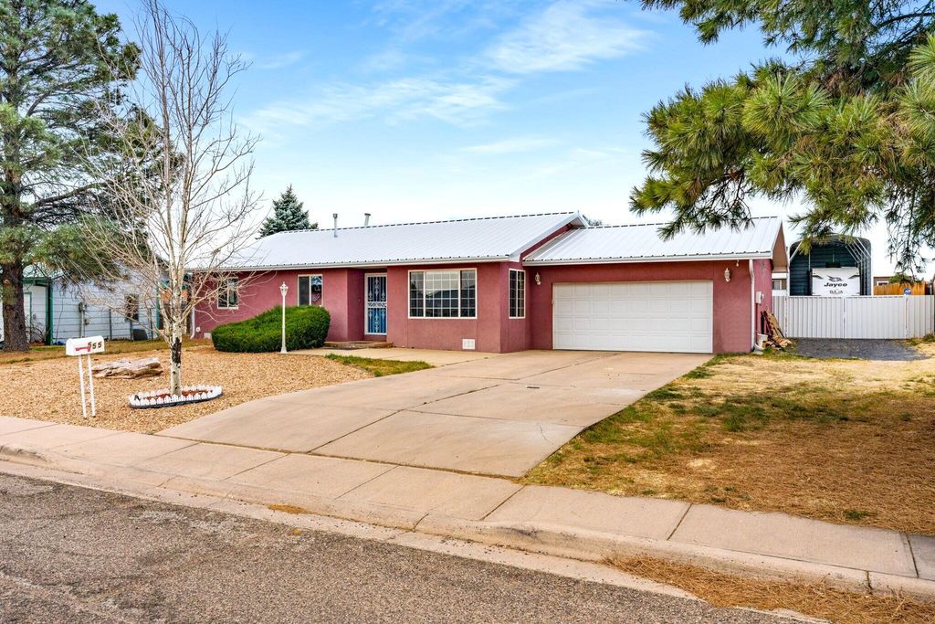 Image 1 of property listing at 555 Vegas Drive, Las Vegas, NM 87701