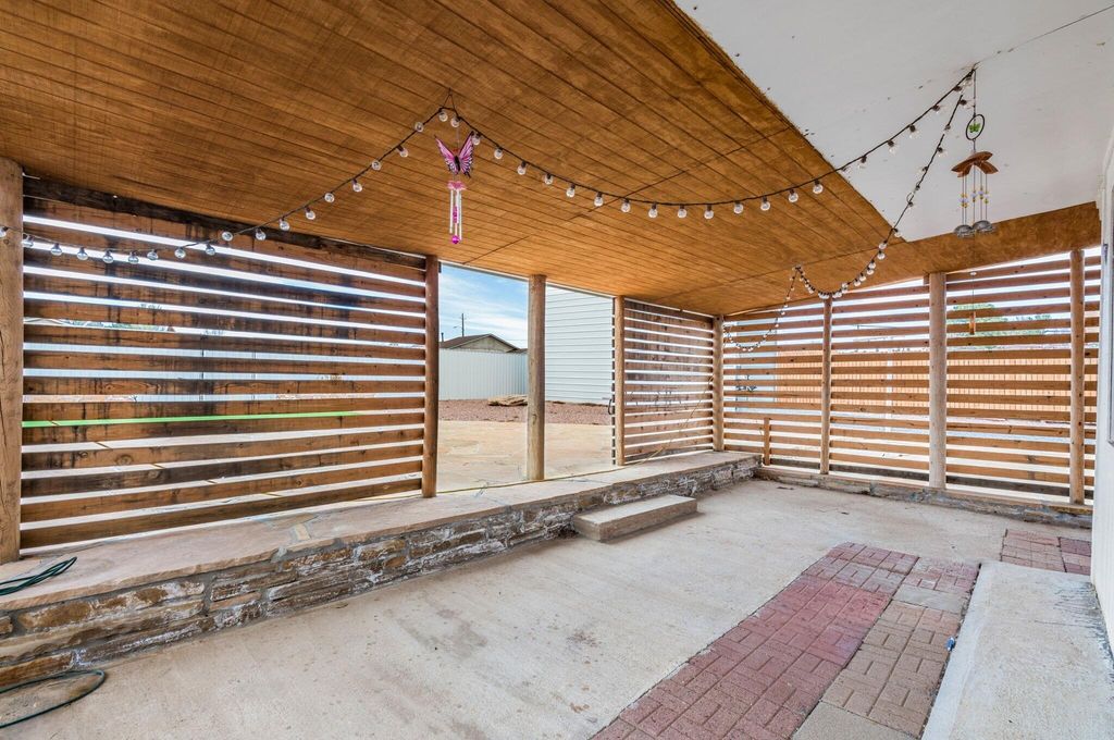 Image 36 of property listing at 555 Vegas Drive, Las Vegas, NM 87701