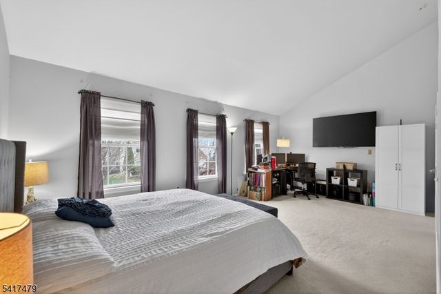 30 Cascades Ter, Branchburg Twp., NJ 08876