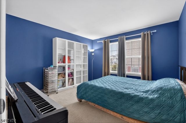 30 Cascades Ter, Branchburg Twp., NJ 08876