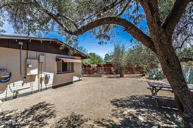 117 W George Truit Street, Corona De Tucson, AZ 85641