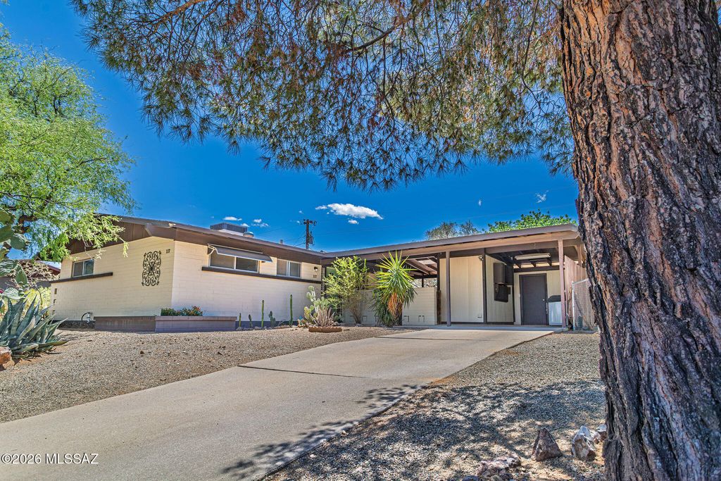 117 W George Truit Street, Corona De Tucson, AZ 85641