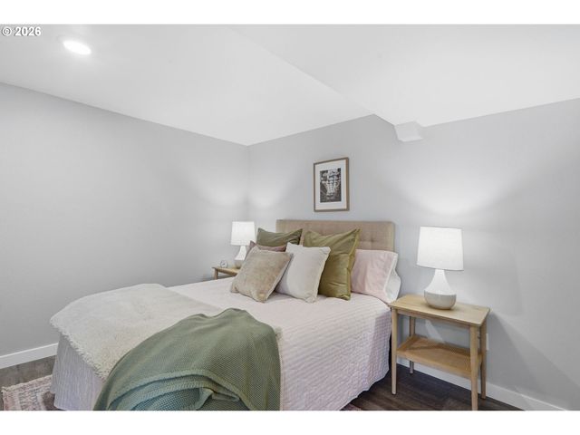 3708 Sw PATTON Rd, Portland, OR 97221