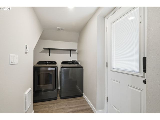 3708 Sw PATTON Rd, Portland, OR 97221