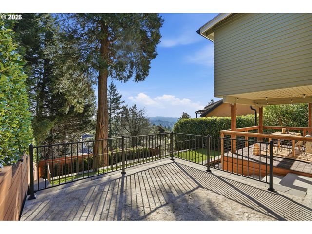 3708 Sw PATTON Rd, Portland, OR 97221