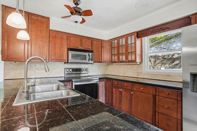 620 8th Ave. S, Surfside Beach, SC 29575