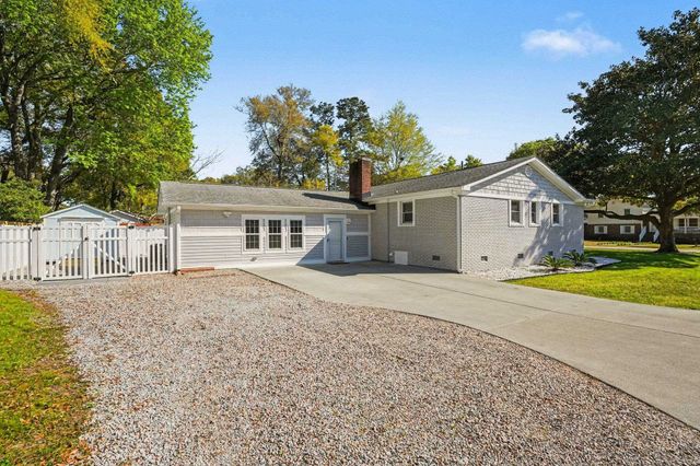 620 8th Ave. S, Surfside Beach, SC 29575