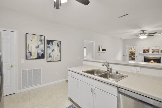 2831 Cimarron Trail, Madison, WI 53719