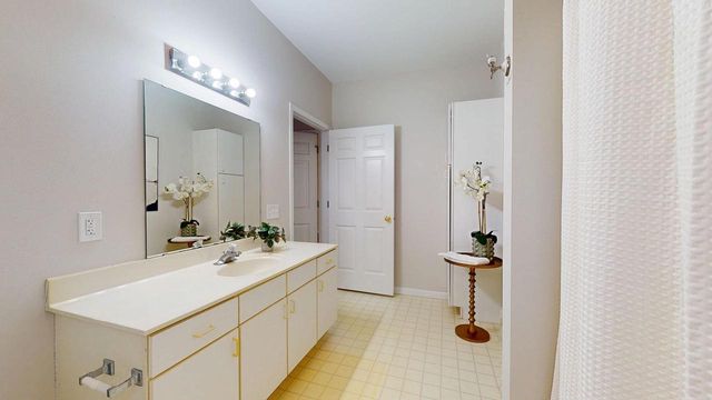 2831 Cimarron Trail, Madison, WI 53719